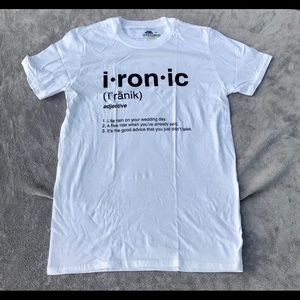 Women’s ironic popstar 90s white T-shirt Small